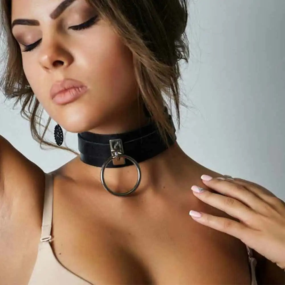 13082 1b-02-19 Accesorio 1 pzs de cuero PU con cuello redondo