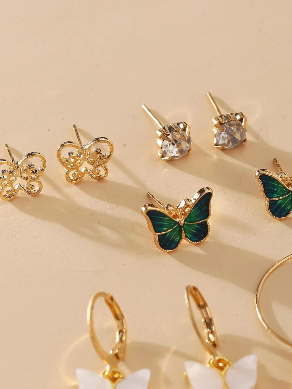 16086 2b-01-03 Pendientes con diseño de mariposa 6 Pares
