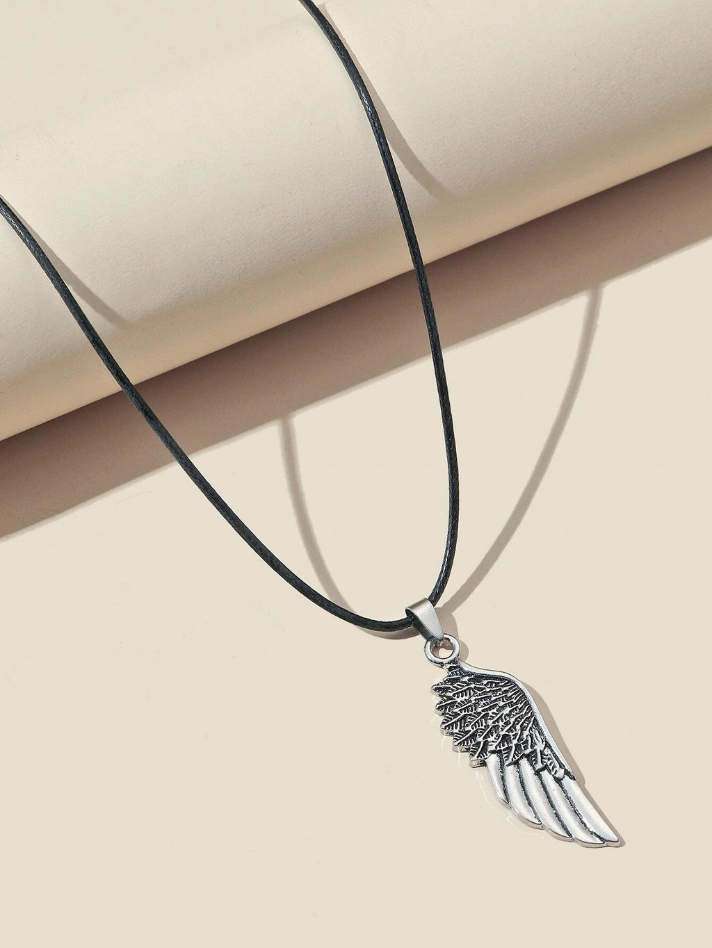 8220 1b-041 Aleación de collar con colgante de ala para hombres de moda y popular para regalo de joyería y para una apariencia elegante