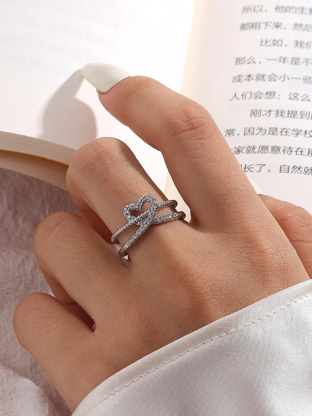 10622 1b-074 Anillo ajustable con diamante de imitación con adorno de corazón