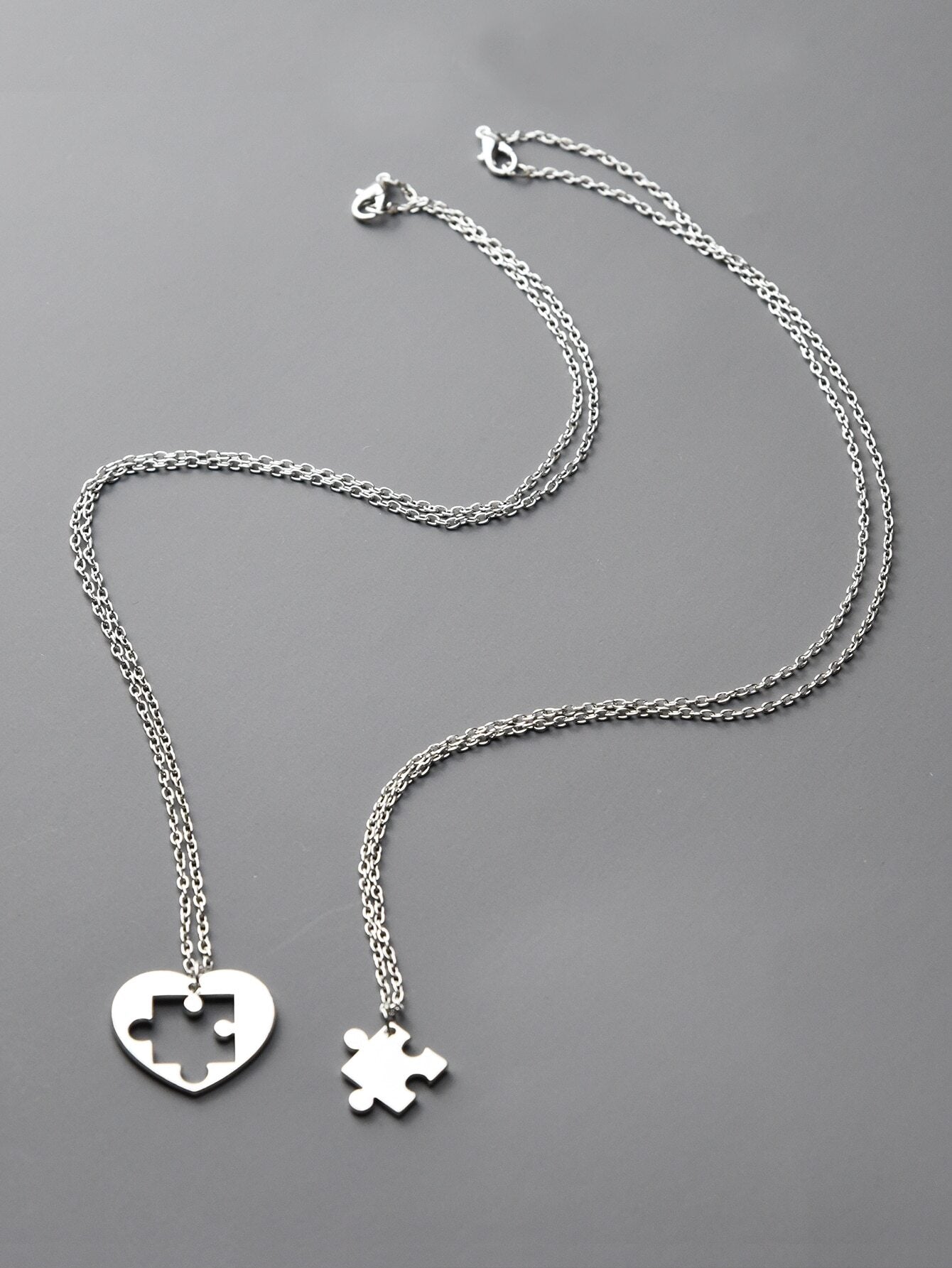 6026 Dos piezas Collar con colgante rompecabezas