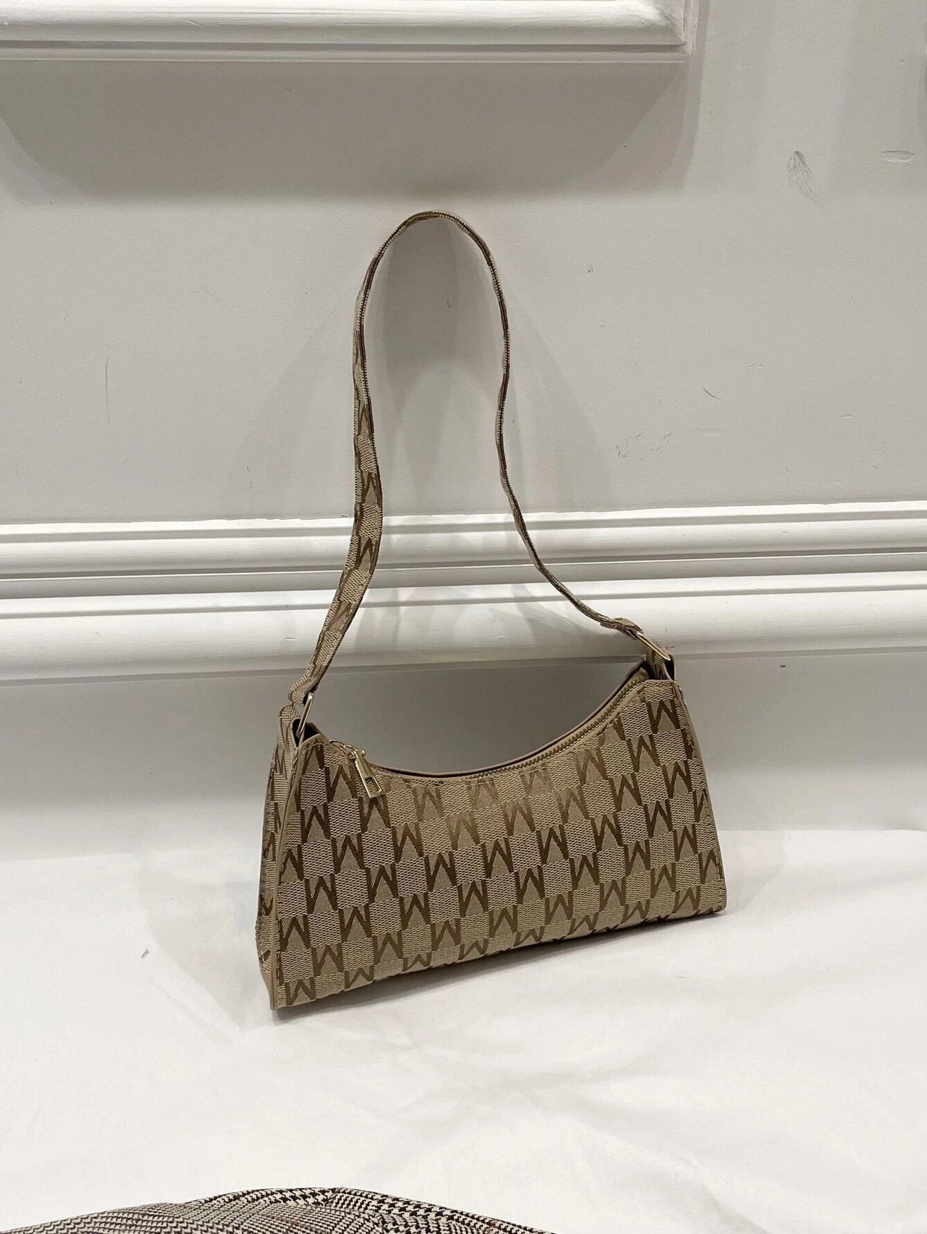 14607 1c-01-03 Bolso baguette 1 Pza