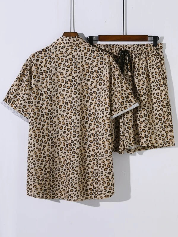 6181 a02-10 Manfinity LEGND Hombres Camisa al azar con estampado de leopardo & Shorts sin camiseta