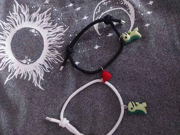 10894 1b-016 juego de 2 piezas Pulsera con diseño de dinosaurio