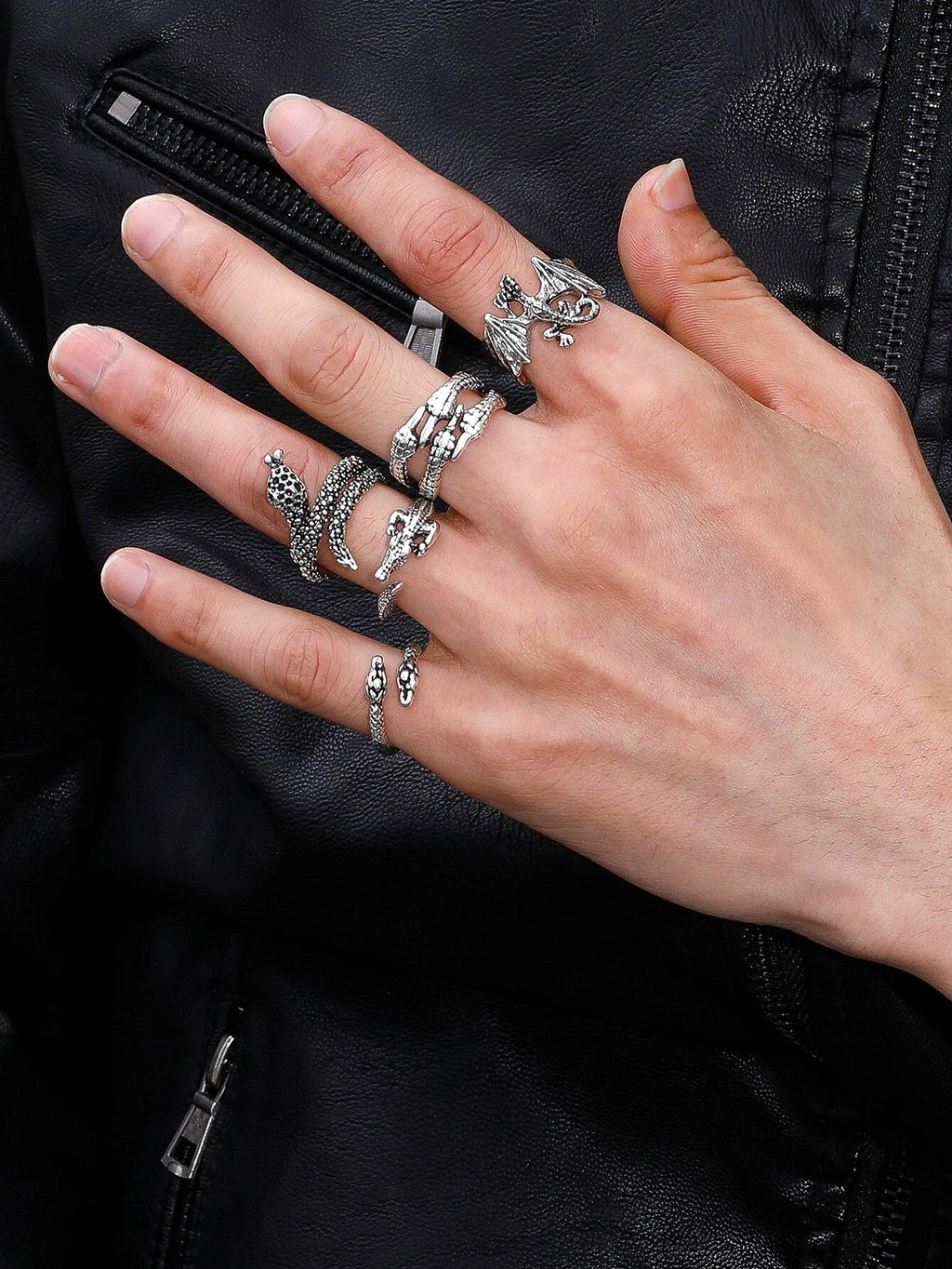 10300 1b-023 Anillo de acero inoxidable con diseño de serpiente