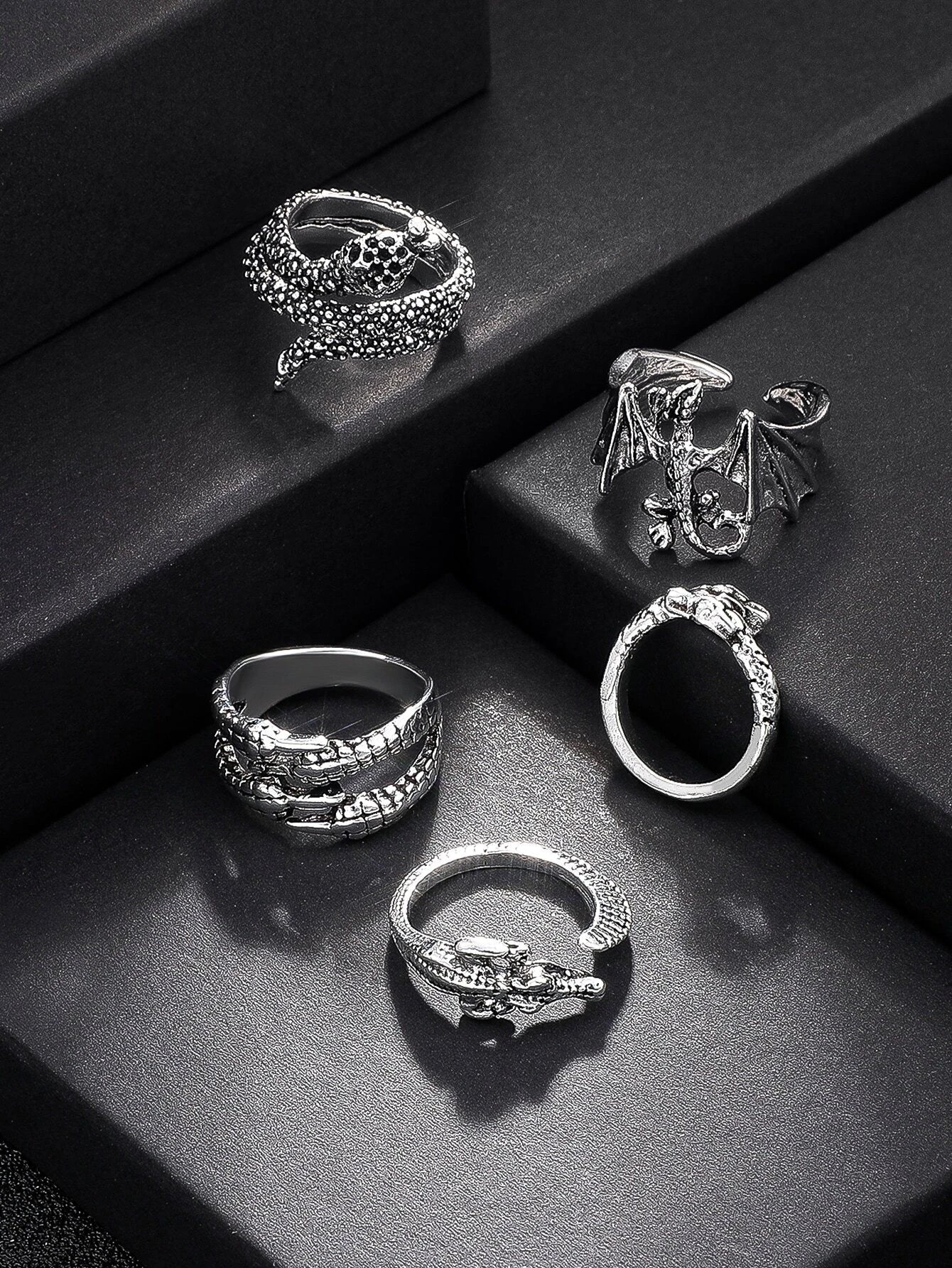 10300 1b-023 Anillo de acero inoxidable con diseño de serpiente