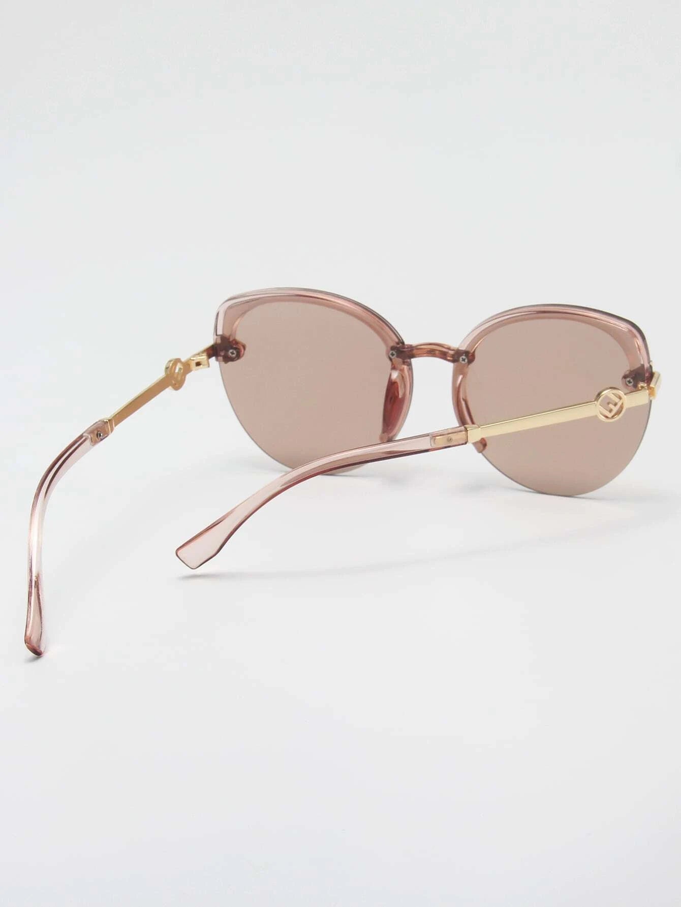 17878 1l-389 Gafas diseño de flecha semirradiada 1 Pza