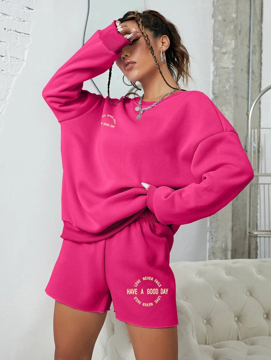 8429 a05-10 Shorts con sudadera con estampado de slogan con forro térmico de hombros caídos