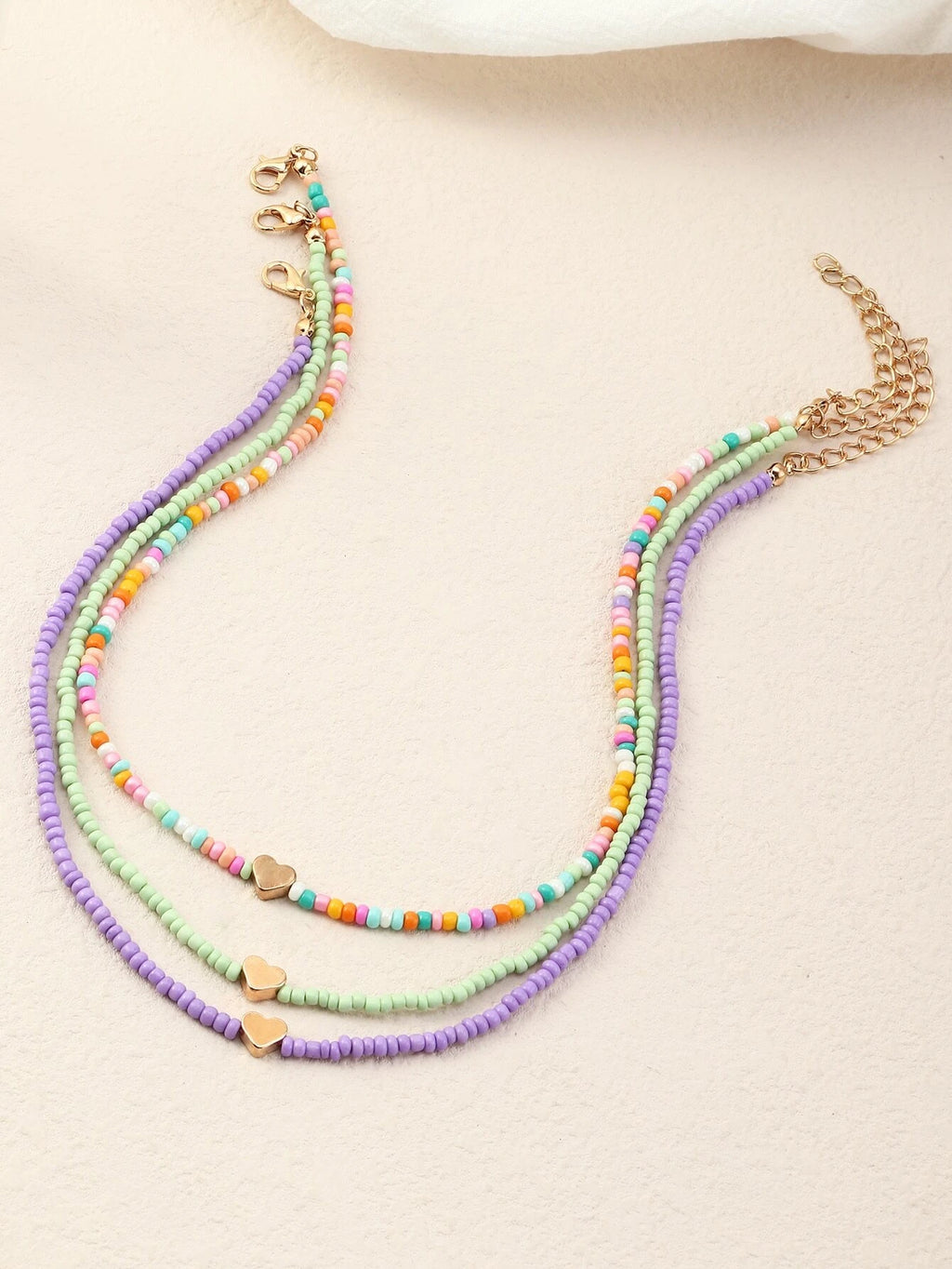 6057 b03-09  Tres piezas Collar con cuenta con adorno de corazón