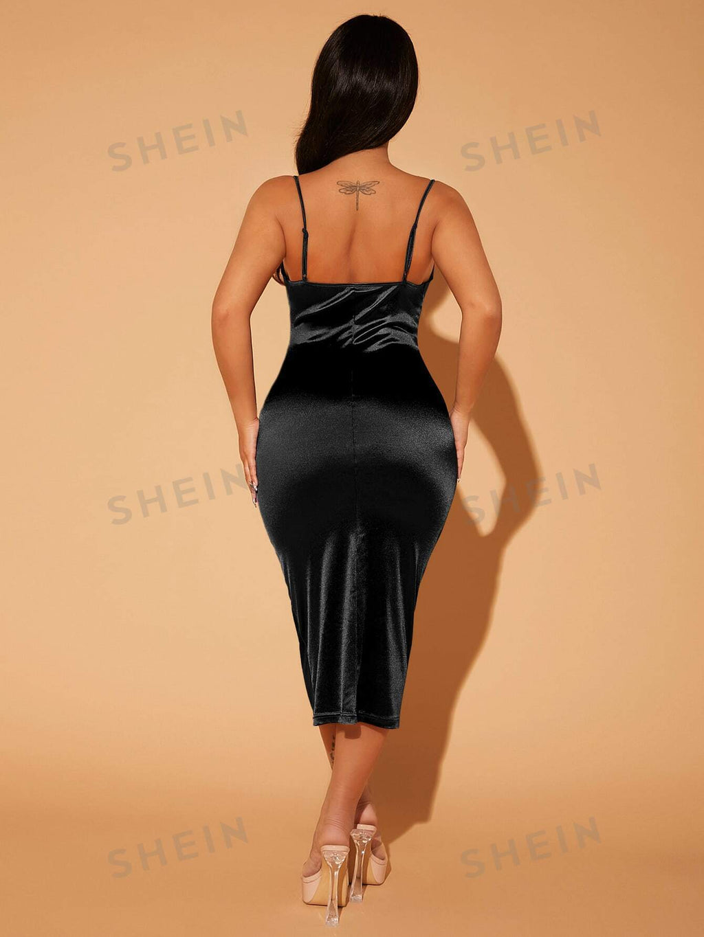 18481 1a-051 Vestido ajustado escote drapeado de satén 1 Pza