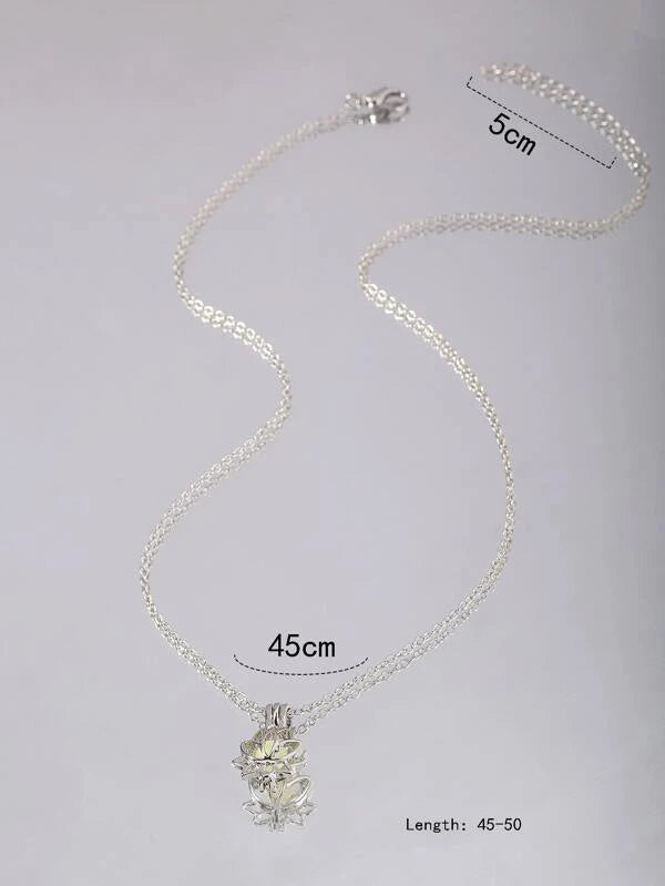 7196 b03-12 Collar con diseño de flor