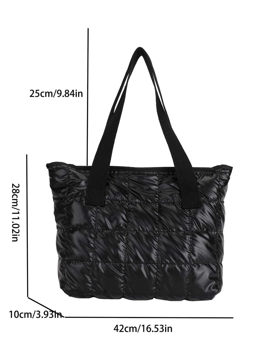 14682 1t-010 Bolso tote ligero para el hombro con detalles acolchados