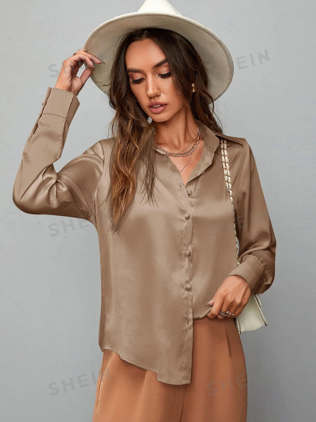 14447 1a-05-10 Camisa de satén unicolor 1 Pza