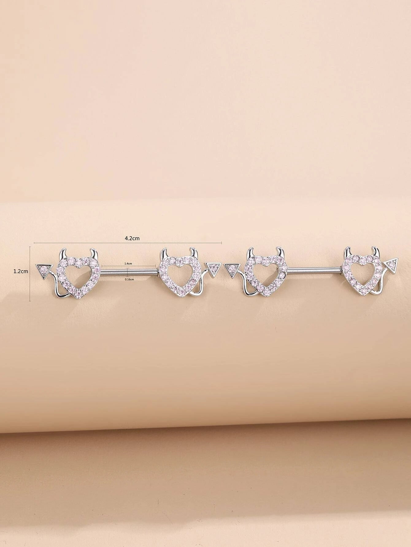 15333 1b-022 Piercing Diseño de corazón 2 Pzas