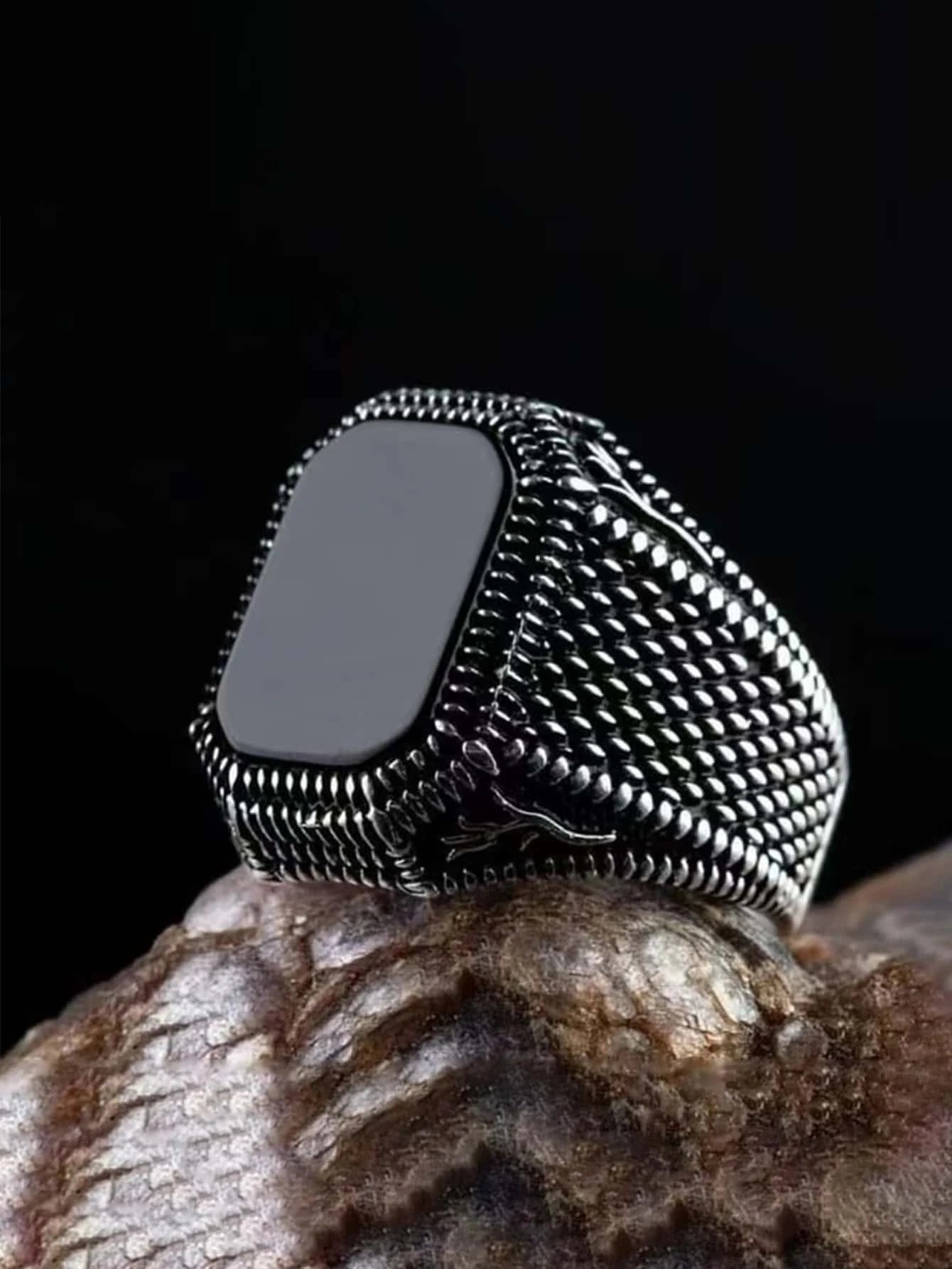 7345 b03-12 Hombres Anillo con diseño geométrico