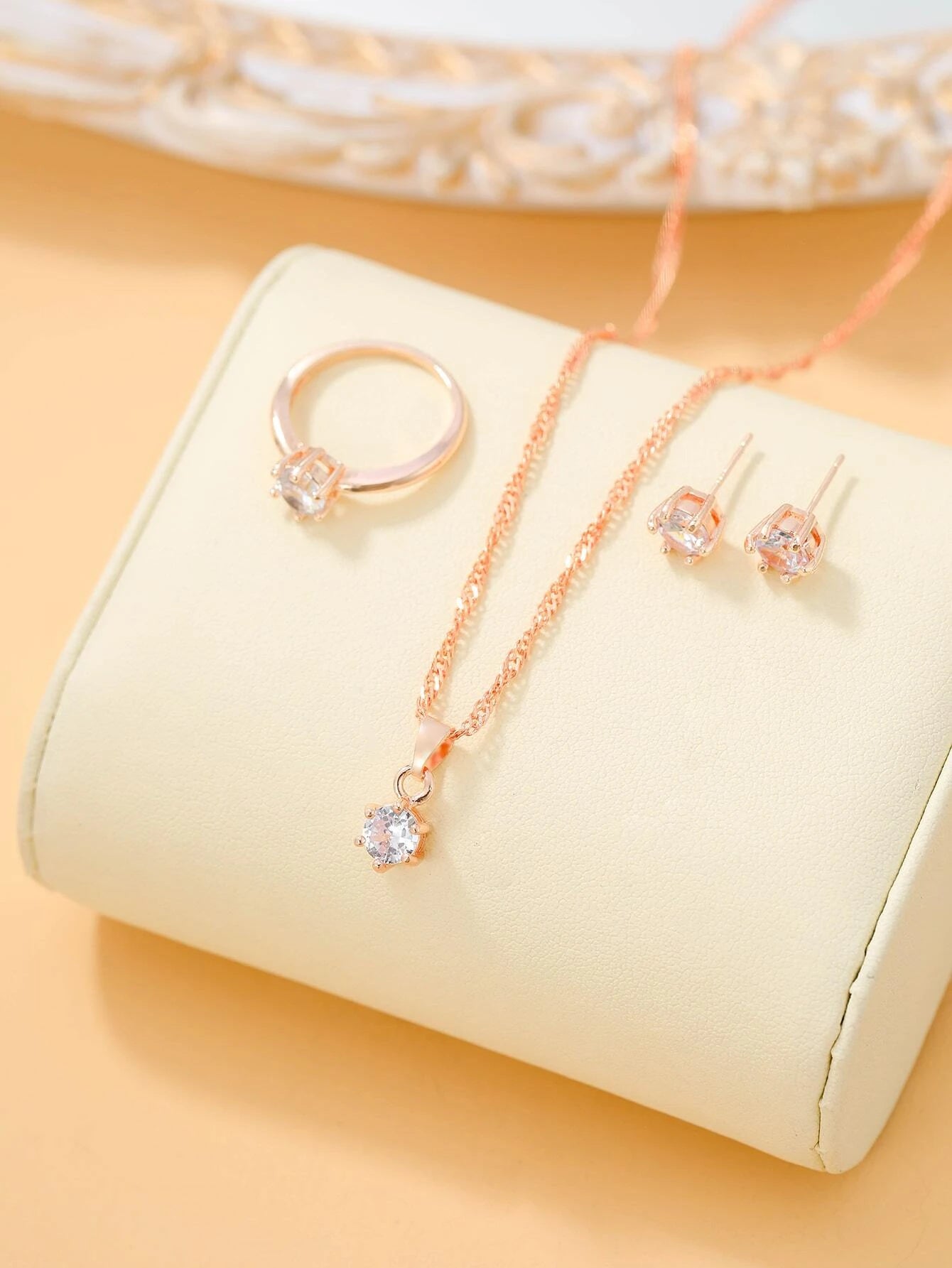 7347 b03-12 Cuatro piezas/set conjunto de joyería de decoración de diamantes de imitación circonita cúbica aretes collar anillo conjunto de cuatro piezas