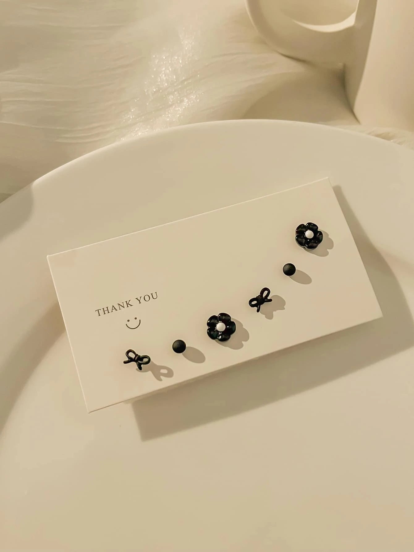 8012 1b-047 Set Pendientes de tachuela flor & lazo 6 Pzs