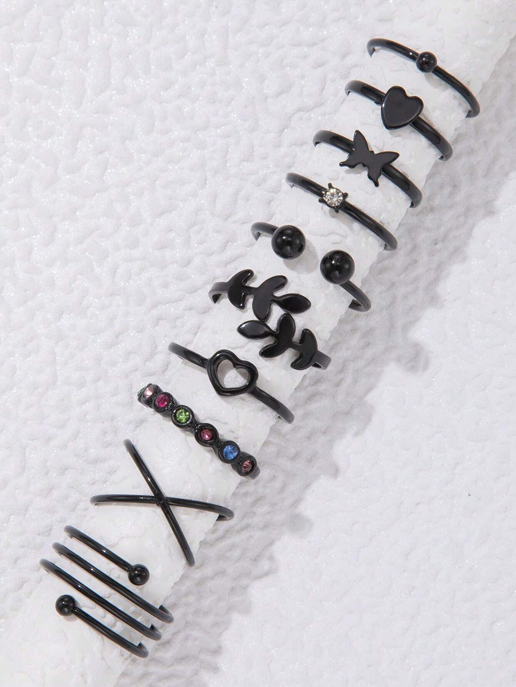 10589 02-b01-06 Anillo negro simple al azar