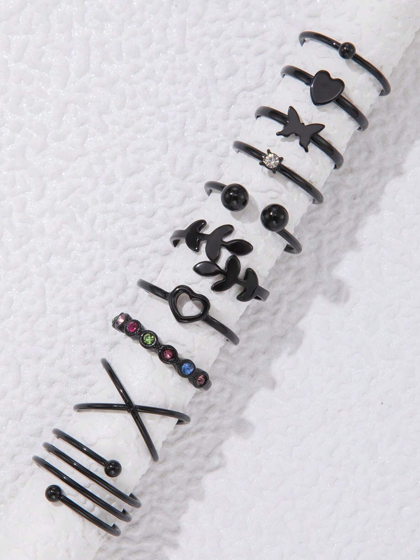 10589 02-b01-06 Anillo negro simple al azar