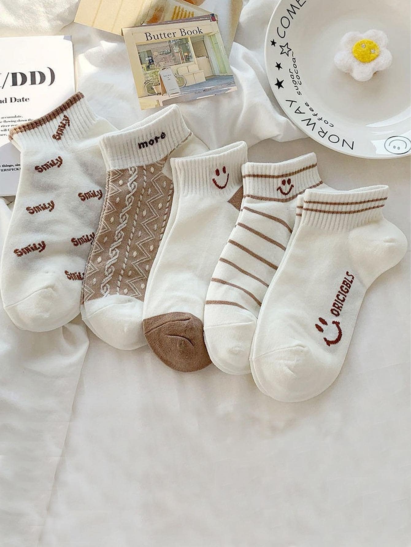 5984 a02-08 5 pares Calcetines tobilleros con estampado de dibujos animados y letra