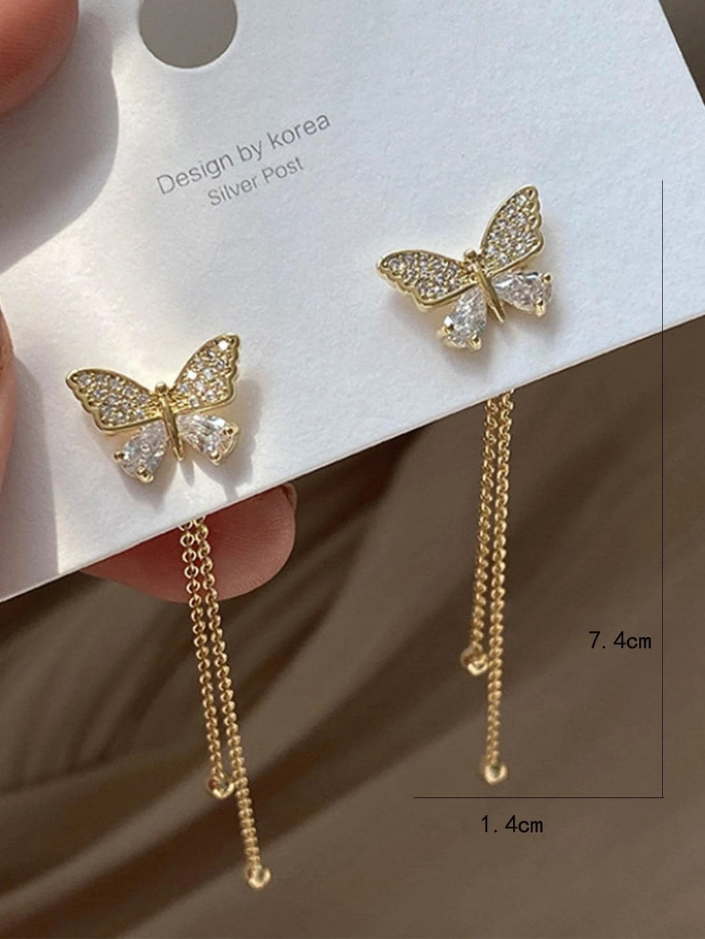 14975 1b-01-08 Pendientes largos con mariposa 1 Par