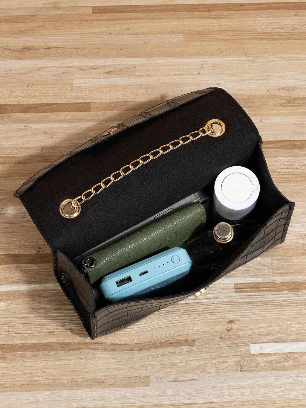 15666 1c-018  Bolso de mano ligero 1 Pza