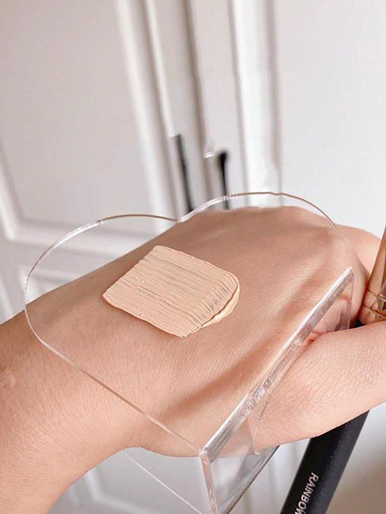 10220 1b-007 Una paleta para base con diseño de corazón