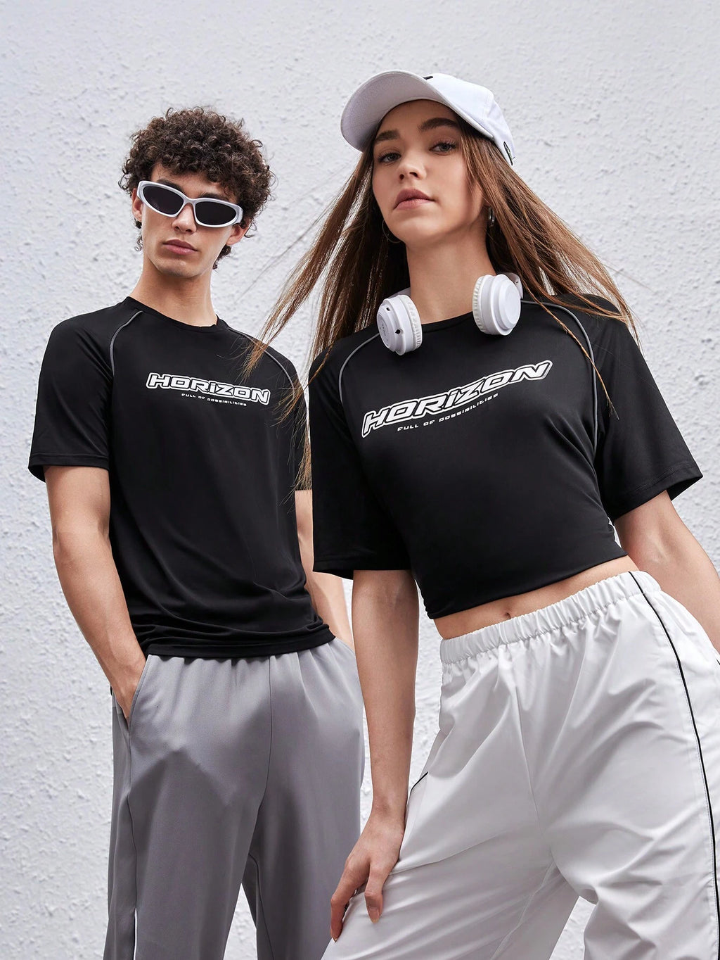 6908 a06-03 Una pieza Camiseta unisex con estampado de letra de manga raglán