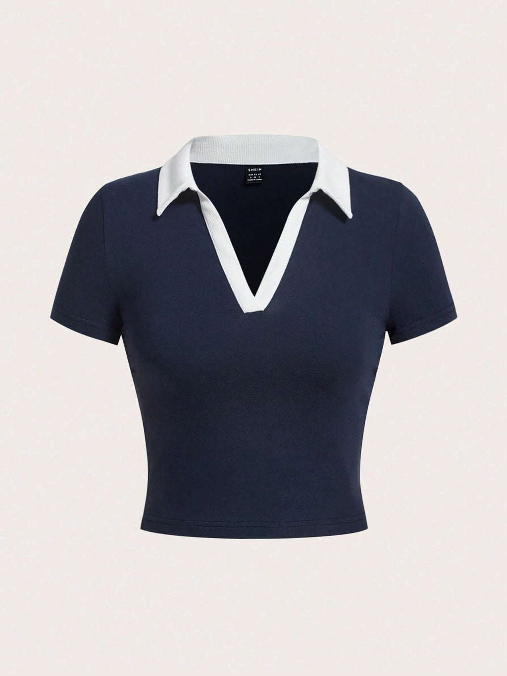 6370 a01-06 EZwear Camiseta crop de cuello en contraste