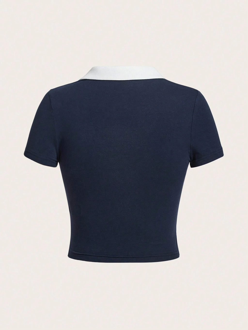 6370 a01-06 EZwear Camiseta crop de cuello en contraste