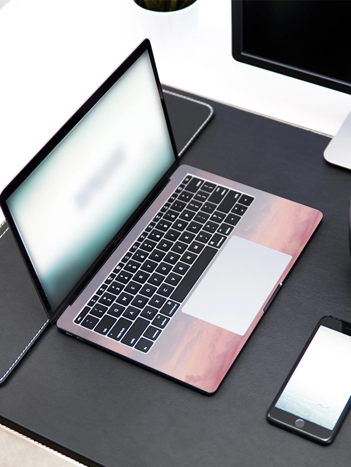 14431 2b-02-16 Skin Laptop