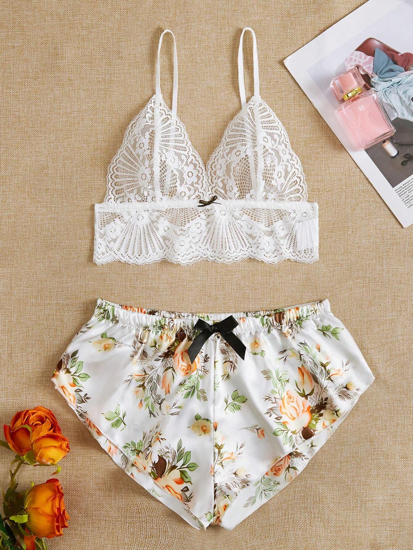 3711 a02-01 Conjunto de pijama Top de tirantes con encaje floral & Shorts con estampado floral de satén