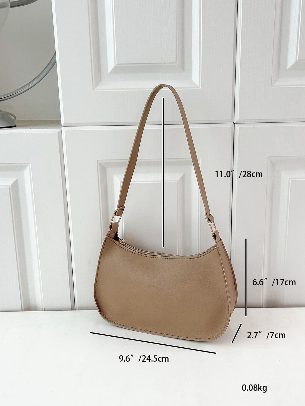 5846 a11-01 Bolso de hombro minimalista en relieve detalle