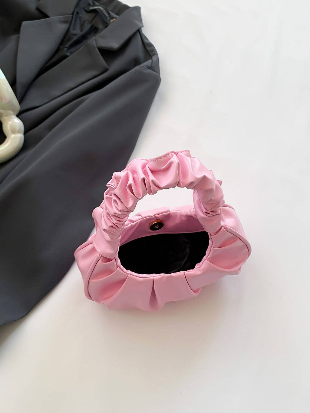 10226 1t-002 Mini bolso de mujer de nube arrugada de mano de color sólido