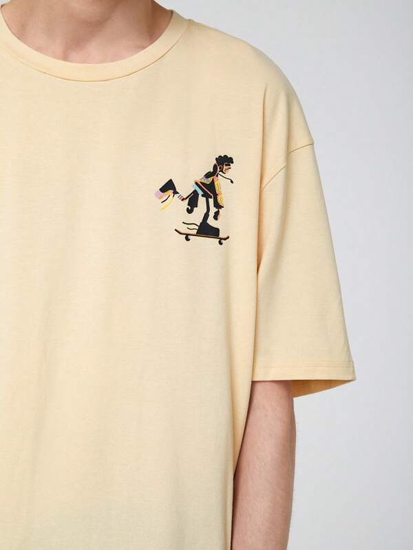 7792 2a-02-13 Camiseta de hombros caídos con estampado de figura