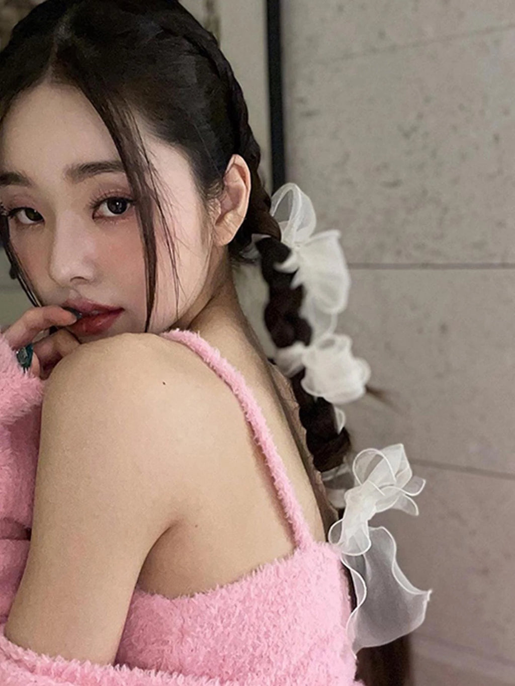 9946 1b-020 Ocho piezas de accesorios para el cabello para mujer