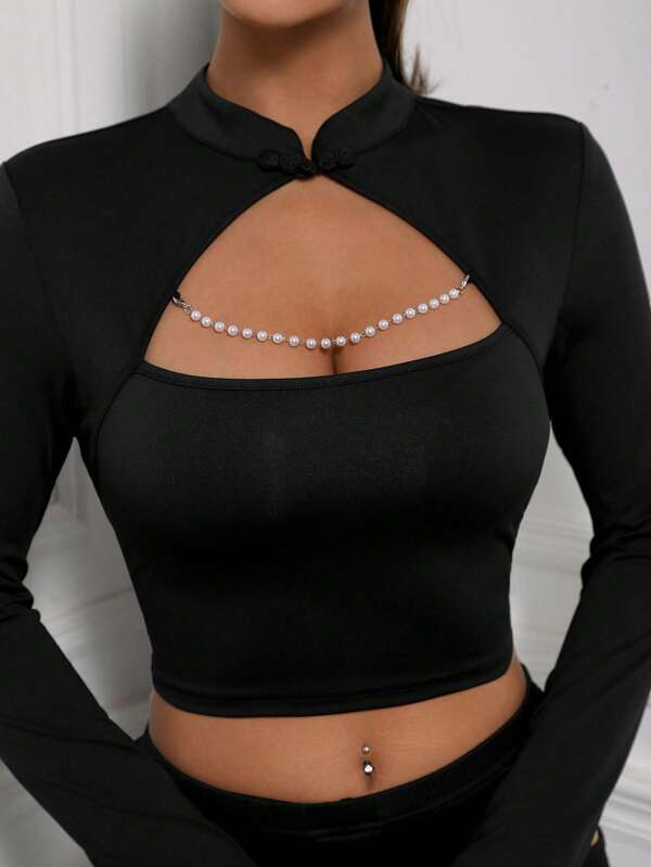 7200 a07-09 Camiseta crop con cuenta de perla con abertura delantera