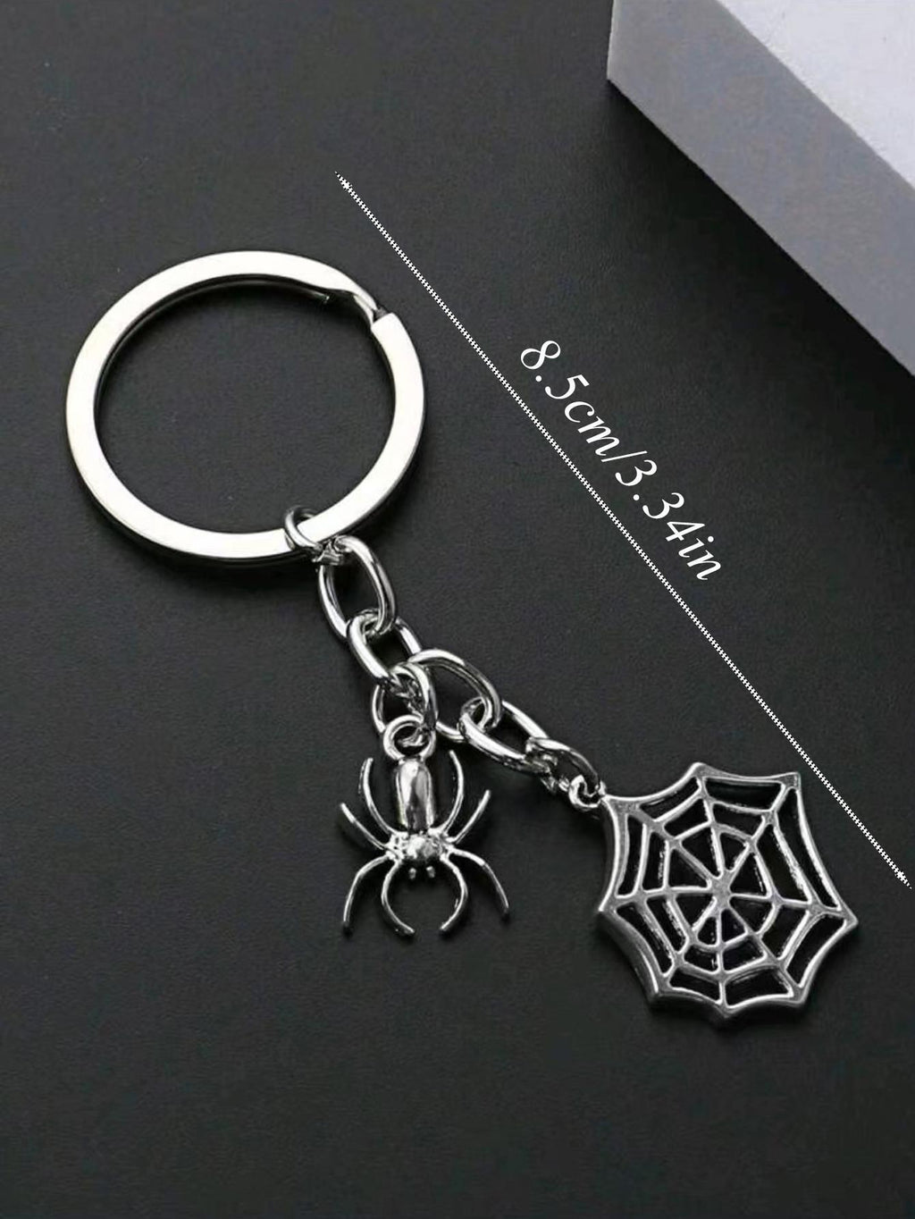 13387 2b-02-04 Llavero Forma De Araña 1 Pza