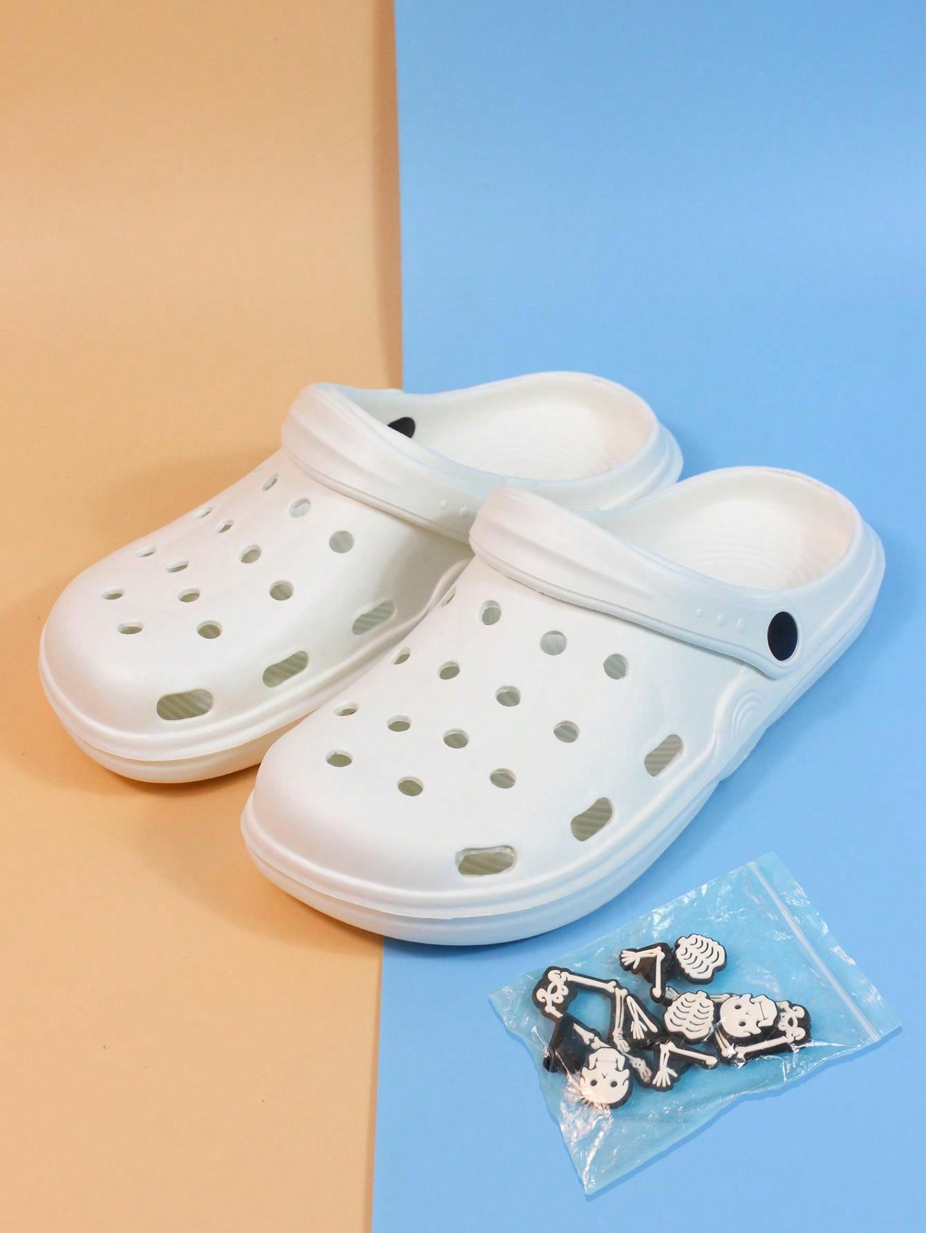 5340 1t-010 Zuecos + Regalo Pines de Calavera