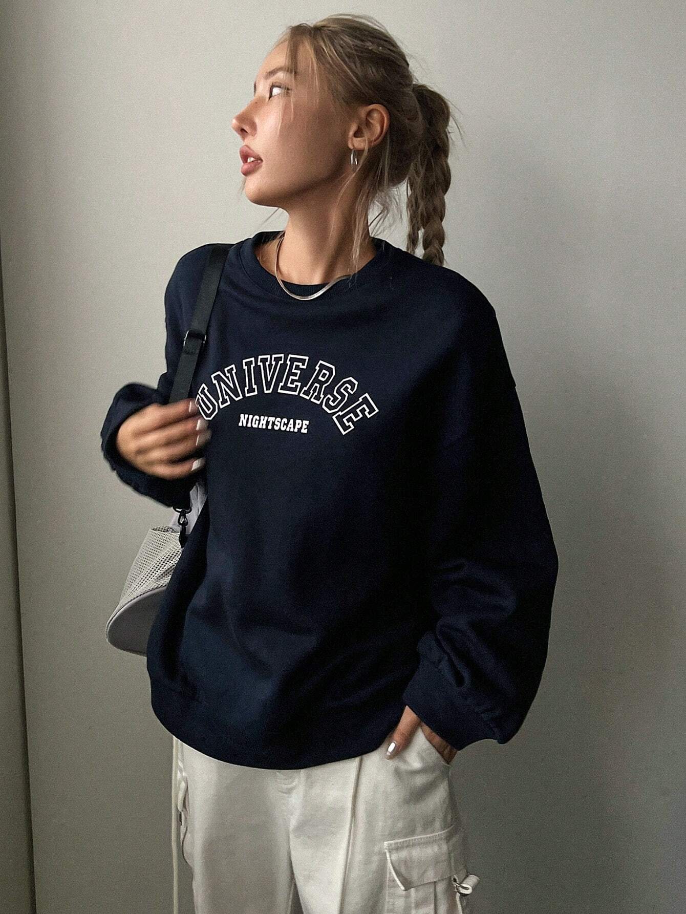 6229 a02-04 DAZY Sudadera con estampado de letra de hombros caídos