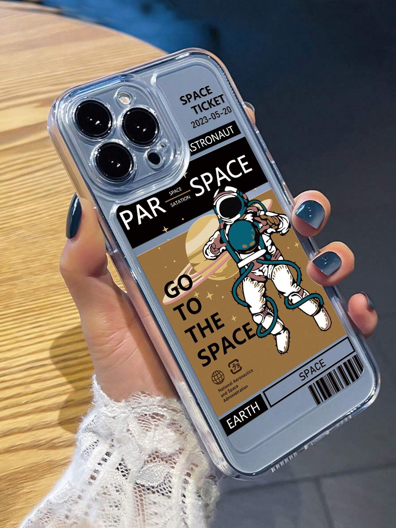 7392 a10-07 funda protectora transparente con recorte grande con estampado de astronauta