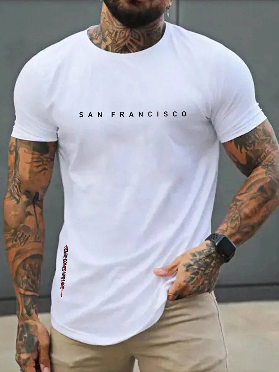 9910 a06-02 Camiseta con estampado de letra