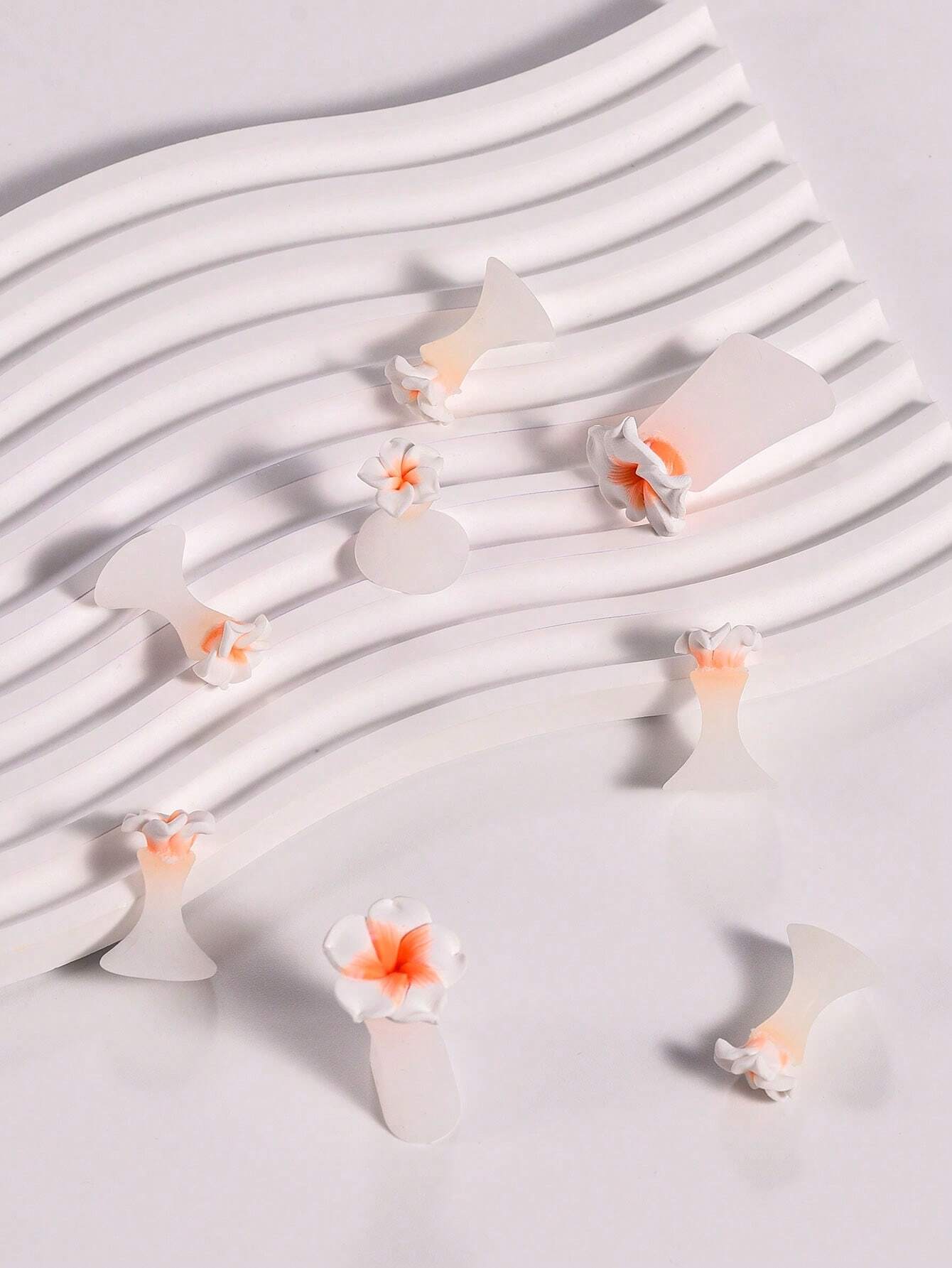 6100 1b-063 Set 8 Separadores De Dedos De Silicona Con Forma De Flor Blanca
