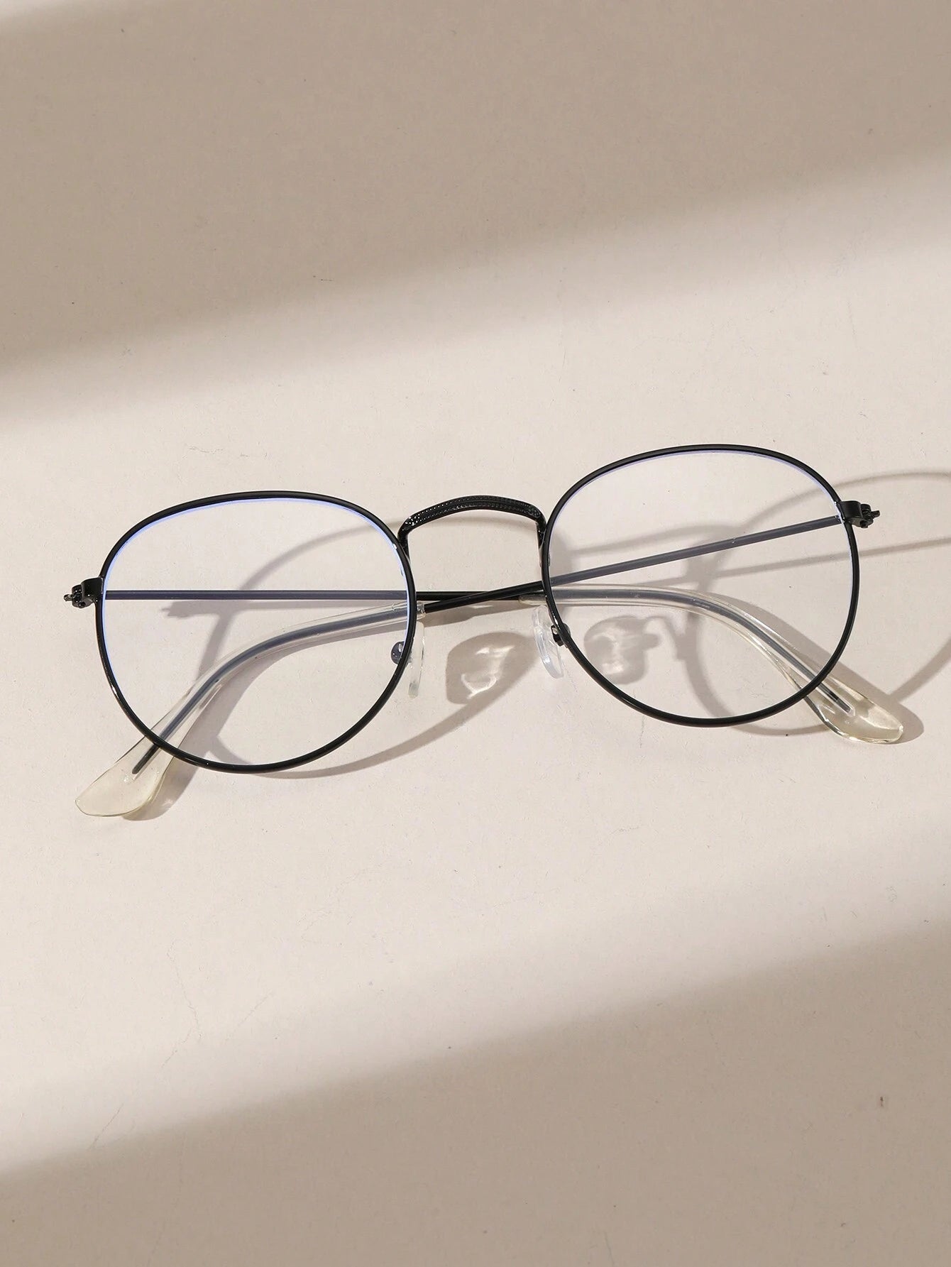 5935 Una Pieza Gafas Redondas De Marco Negro Con Luz Azul Para Mujeres