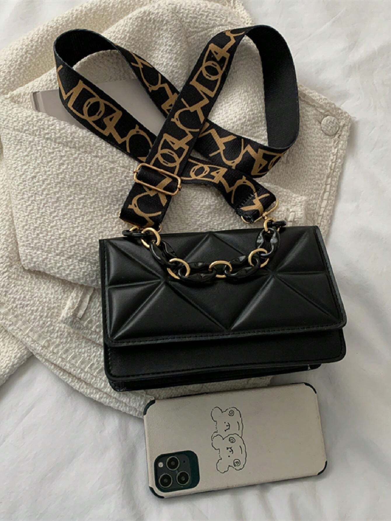 7539  a11-01 Mini bolso cuadrado de moda con solapa acolchada y decoración de cadena