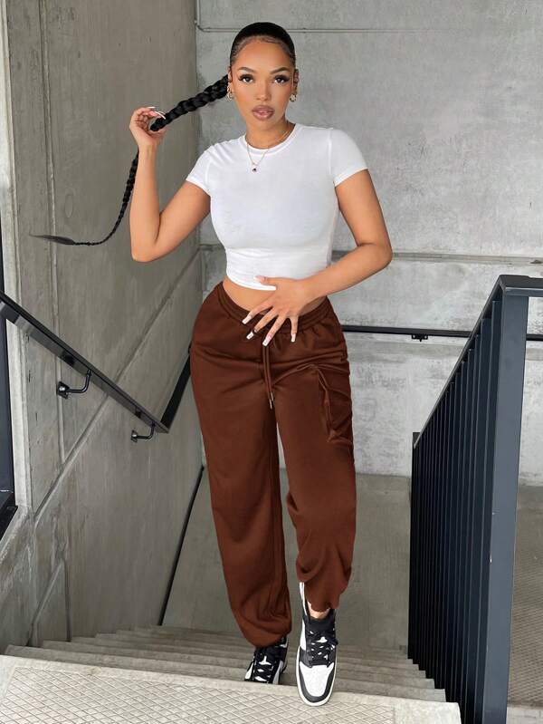 7085 1t-007 Pantalones deportivos cargo unicolor con bolsillo lateral con solapa de cintura con cordón