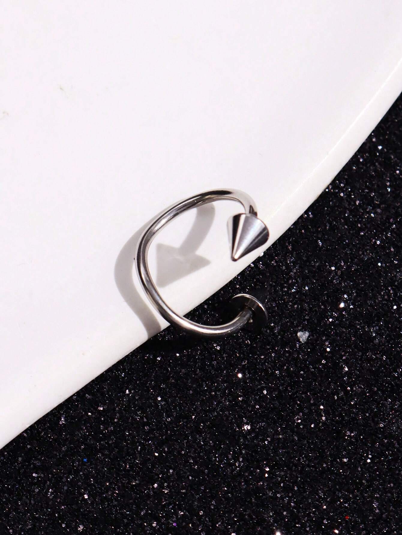 5885 1b-070 Anillo De Labios Creativo En Forma De Cono De Acero Inoxidable Plateado