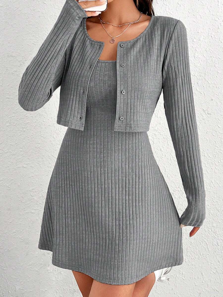 8431 1t-007 Vestido de tirantes tejido de canalé & Cazadora con botón delantero