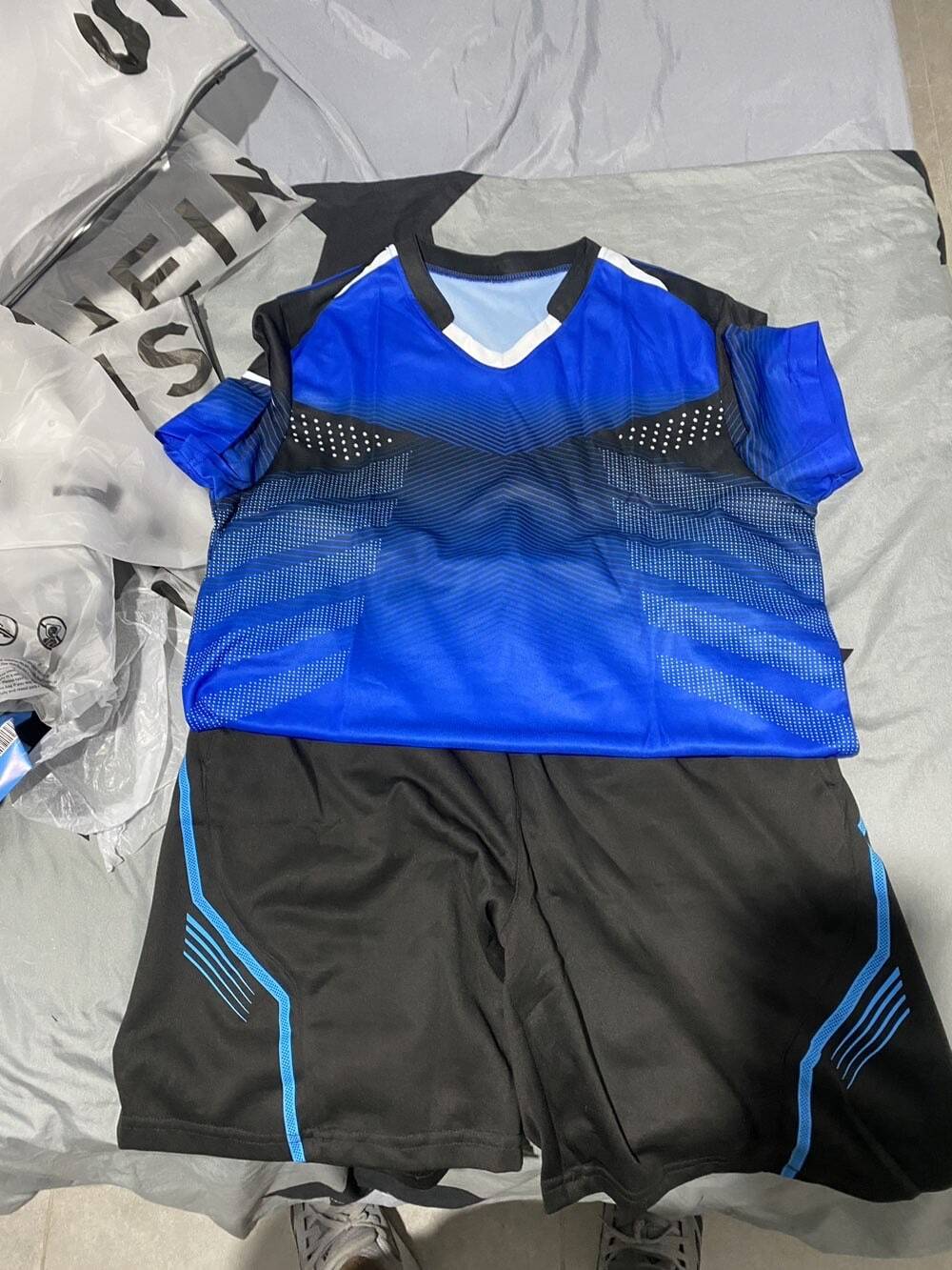 5227 2c-282 Conjunto Deportivo ribete en contraste