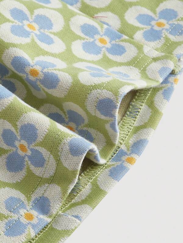 7125 a07-08 Set 2 piezas Top corto con estampado integral y falda con dobladillo dividido